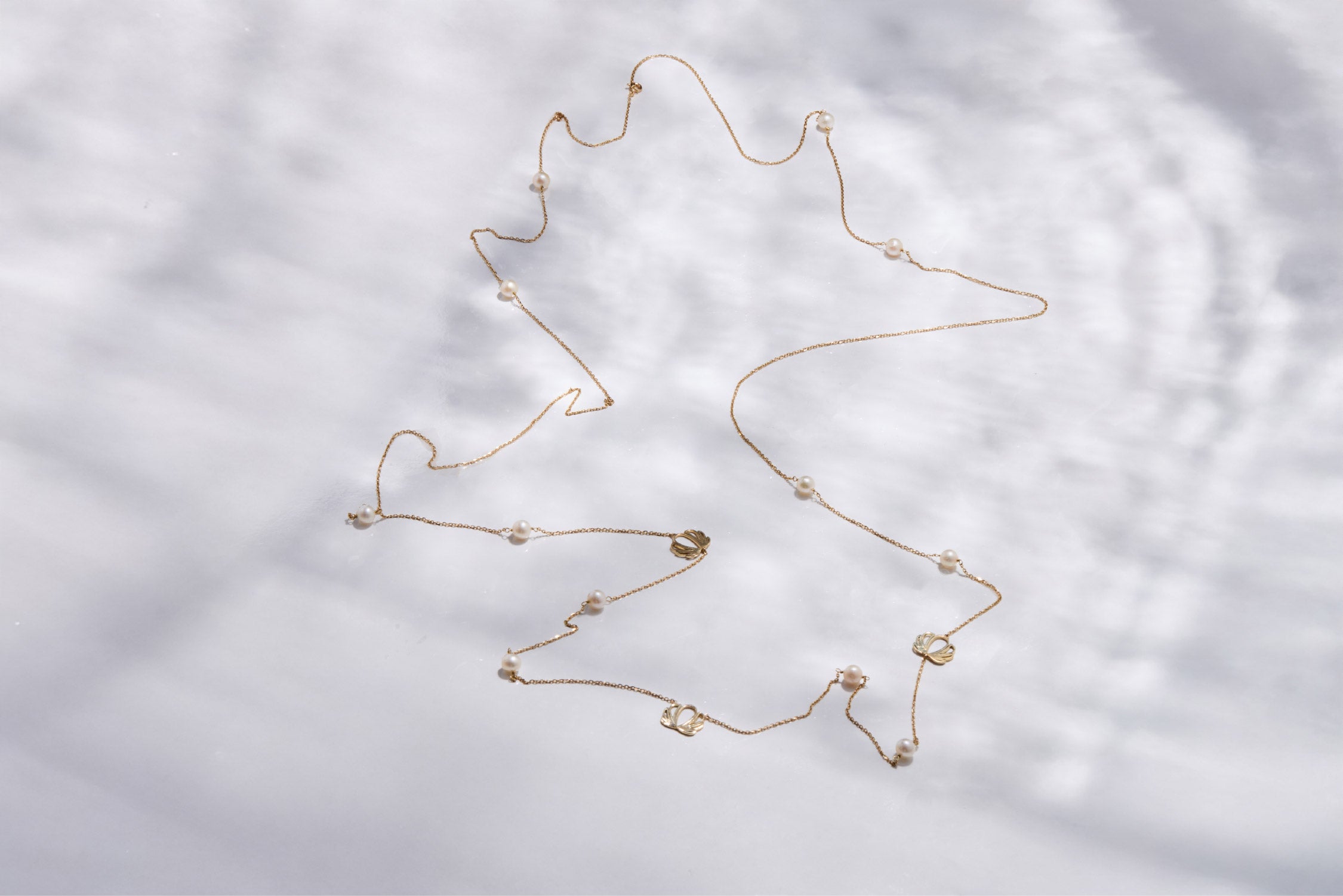 Rope Necklace in Yellow Gold with Signature & Pearls