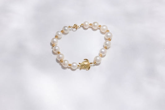 Golden Sea Turtle Pearl Bracelet