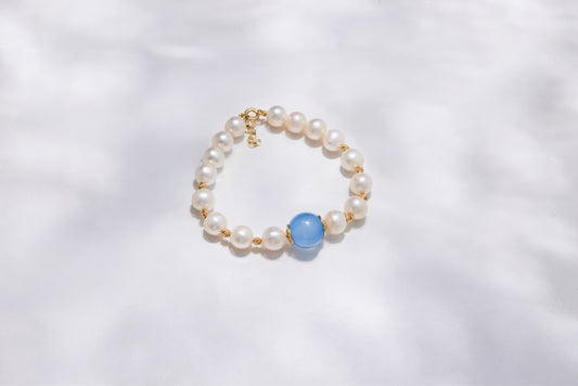 Pearl Bracelet with Ocean Blue Stone