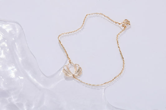 Perluxe Signature Shell Anklet